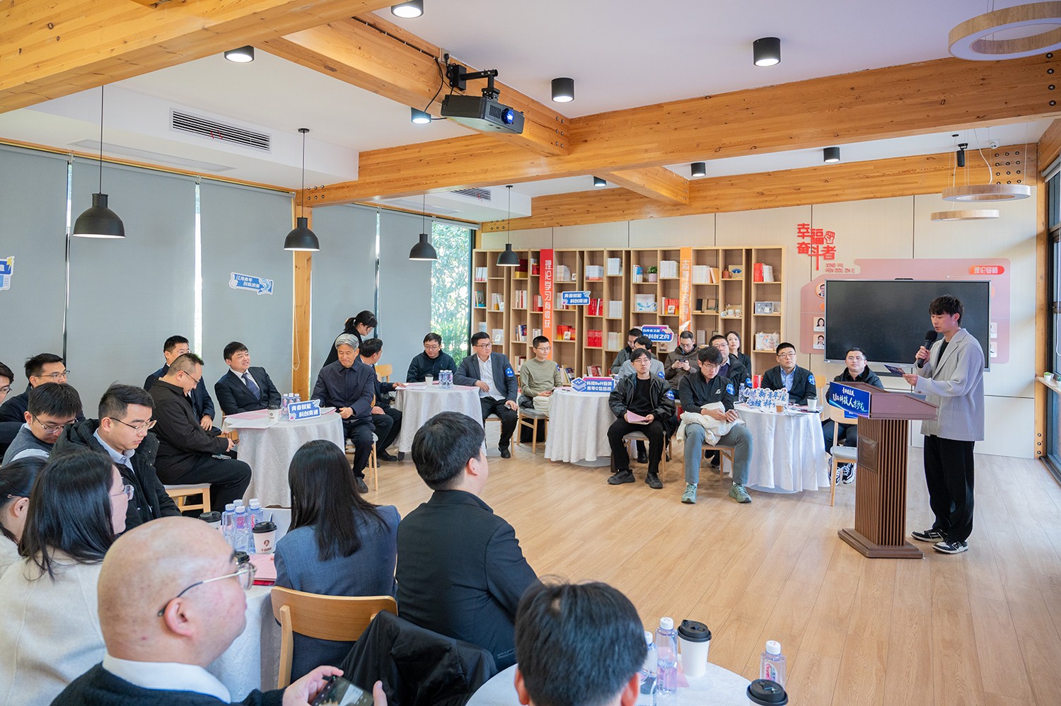 圖片關(guān)鍵詞